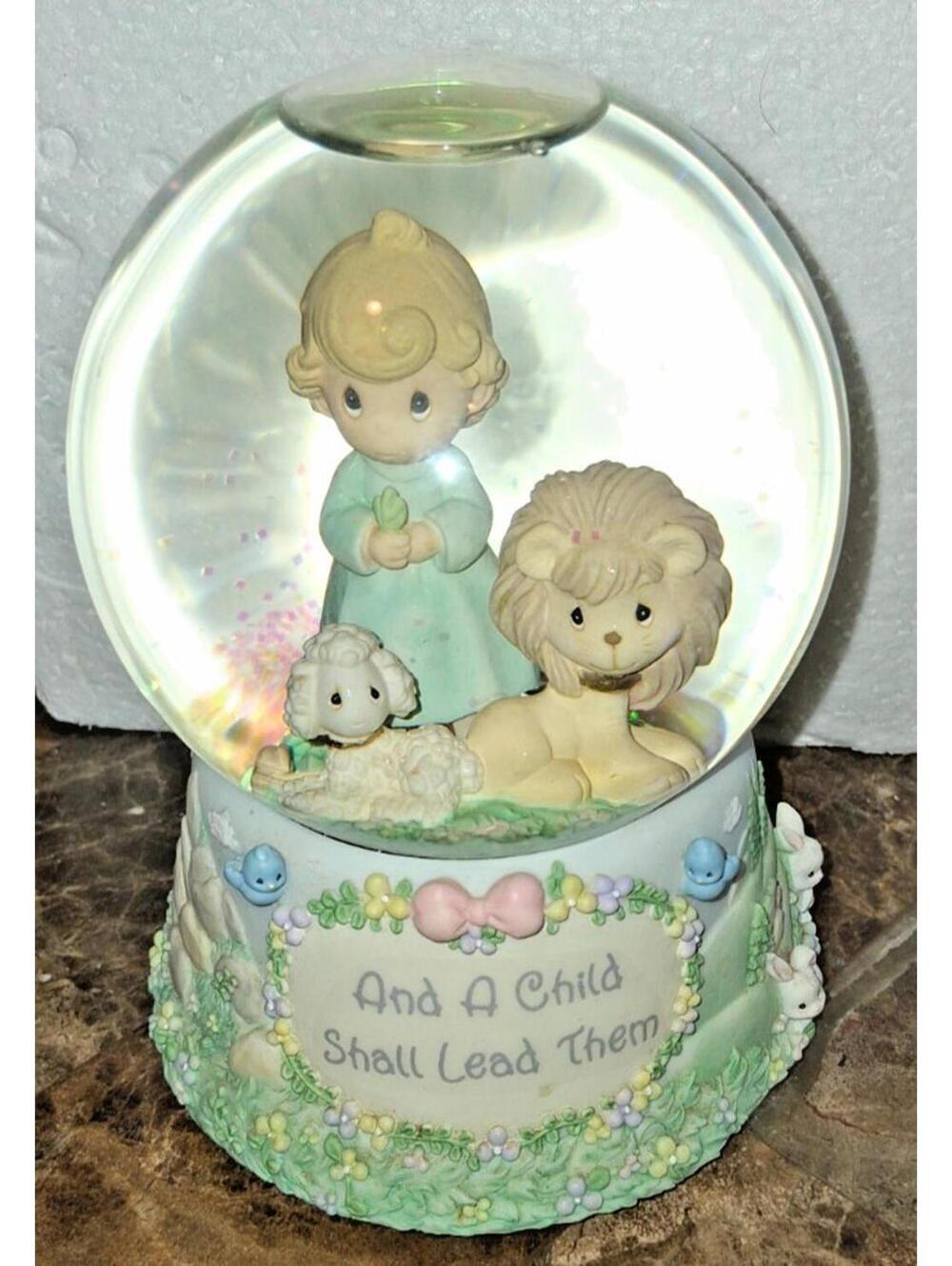 2001 Precious Moments Musical Snow Globe  "A Child Shall Lead Them"